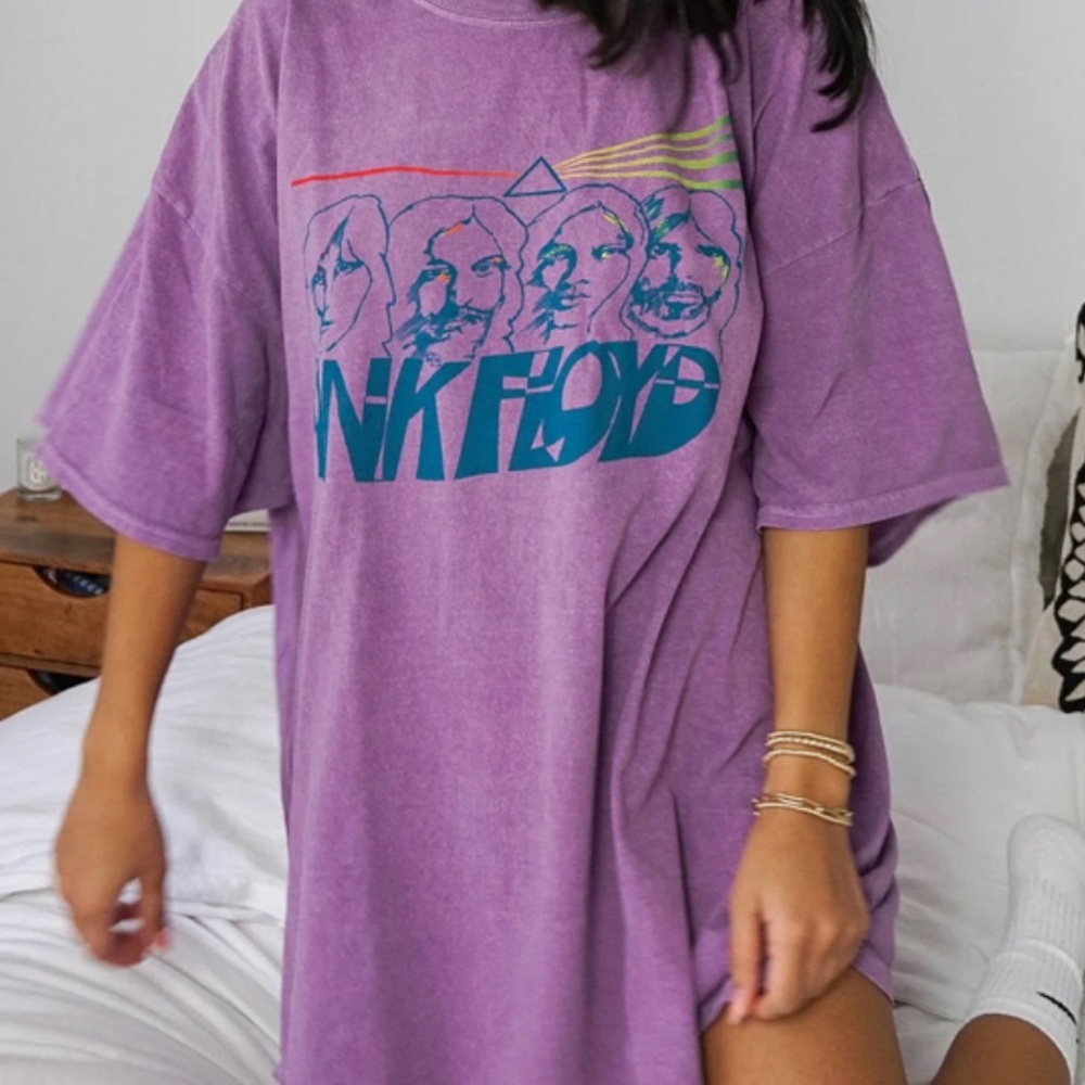 Urban outfitters purple Pink Floyd oversized tee